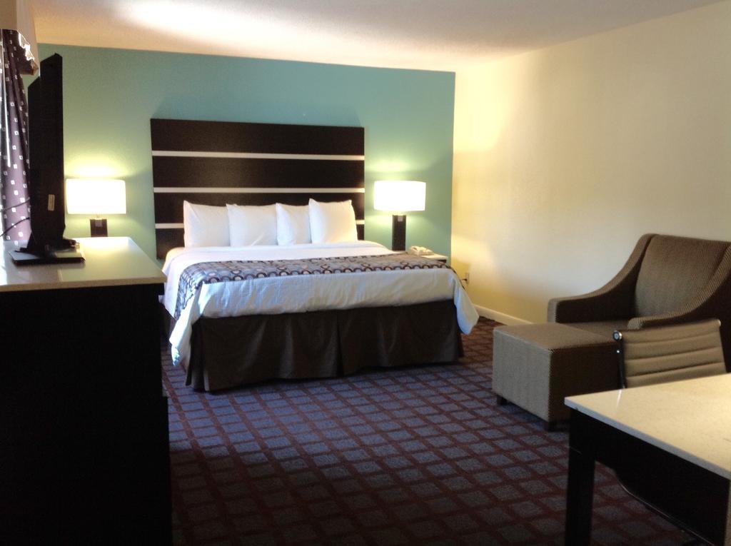 Americas Best Value Inn New London Mystic Szoba fotó